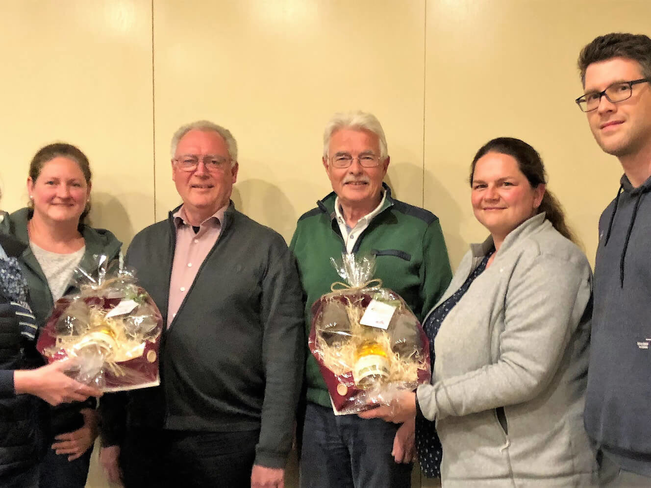 Generationswechsel-beim-Heimatverein-Hartefeld-Vernum-2022