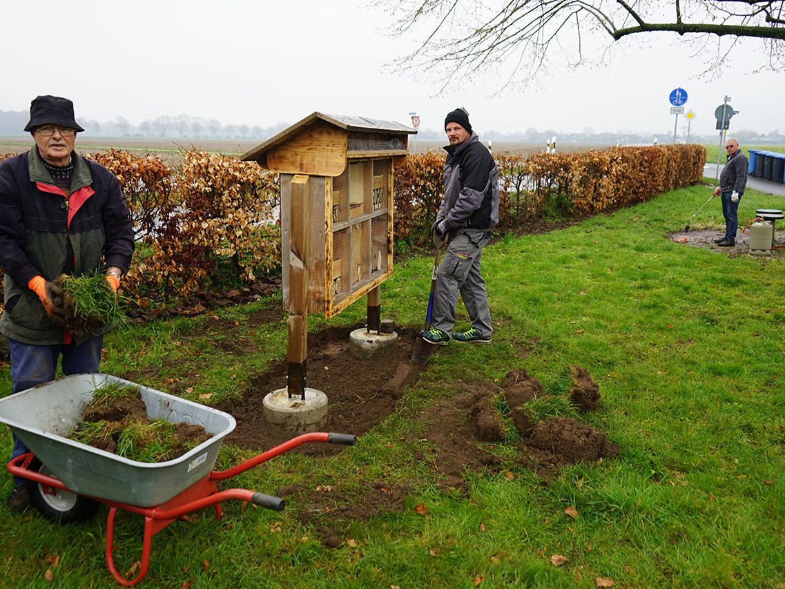 Insektenhaus_Kröll_Hartefeld_Vernum_Step_202102